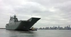 NUSHIP CANBERRA departs Melbourne