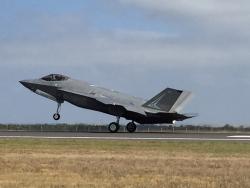 JSF arrives in Australia