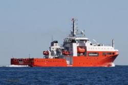 TAKING THE PLUNGE – SUBMARINE RESCUE SKILLS PUT TO THE TEST