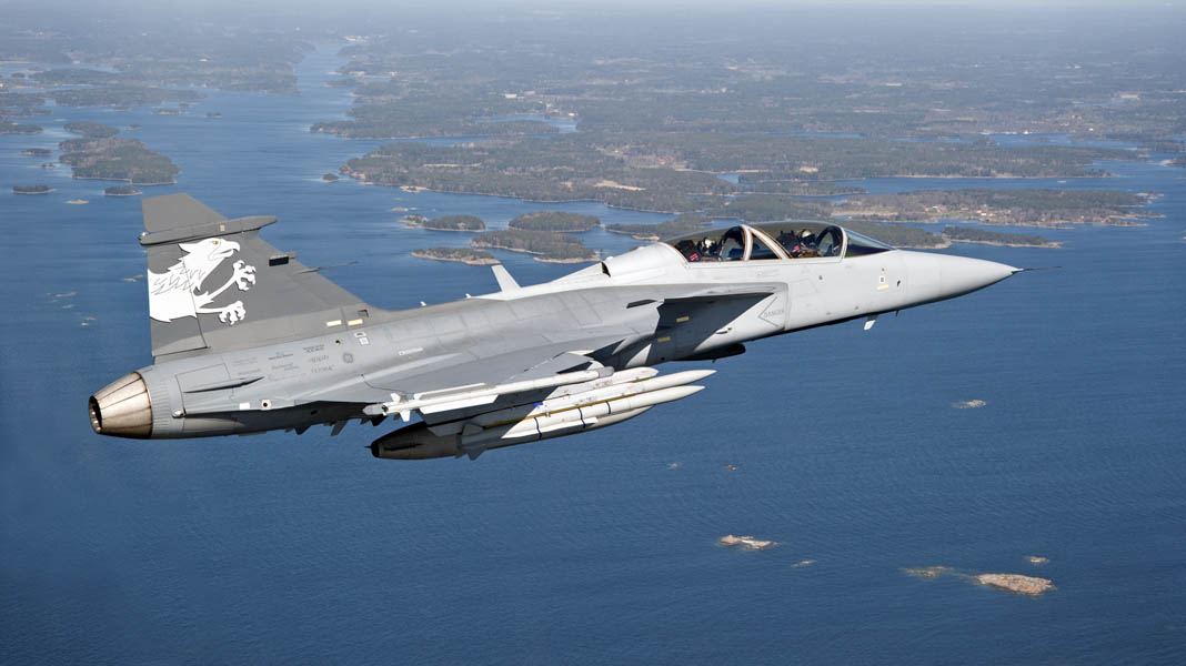 GRIPEN E IN THE AIR WITH SWISS PYLONS