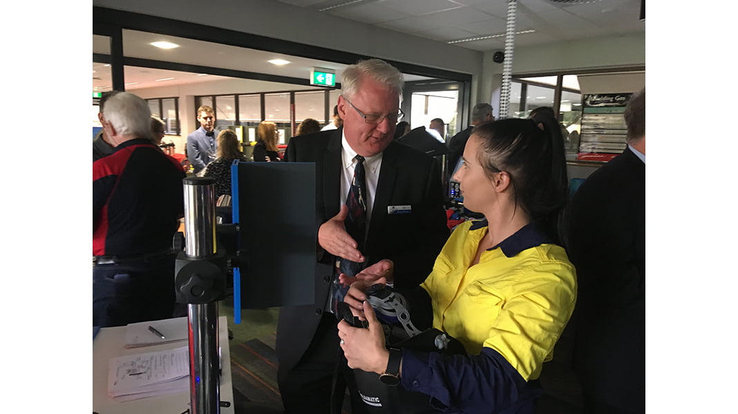 STUDENTS BOND WITH NEW ‘AUGMENTED REALITY’ WELDING TECHNOLOGY