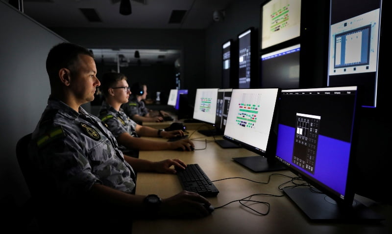 NAVY EMBARKS ON MAJOR IT OVERHAUL