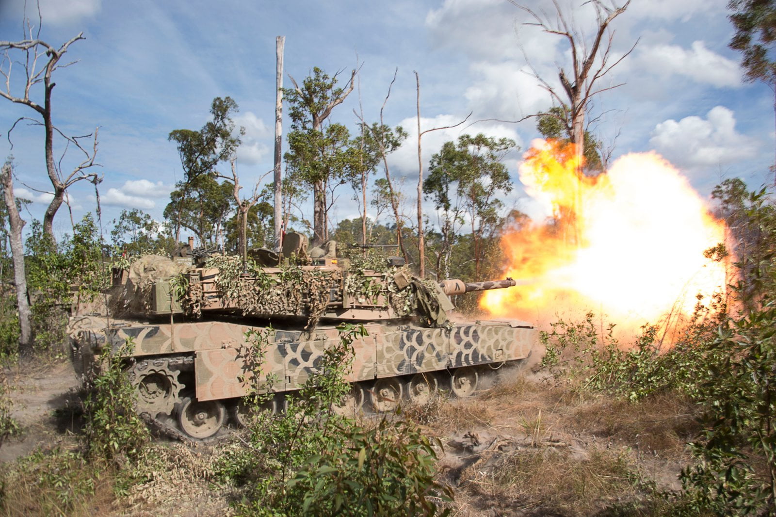 Support contract signed for armoured vehicle driver training simulators