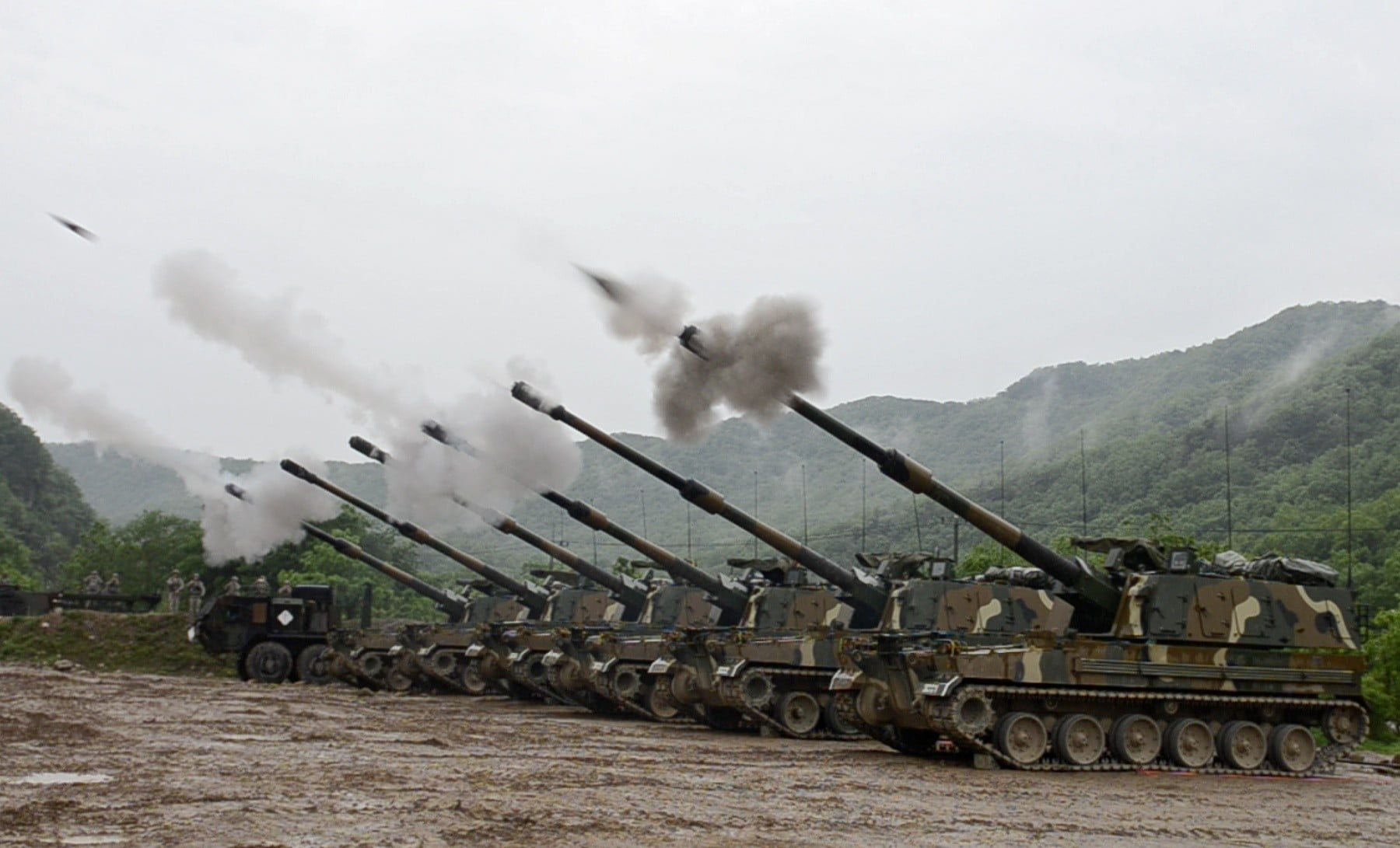 From the Magazine: SELF-PROPELLED HOWITZER CONTRACT SIGNATURE EARLY 2022