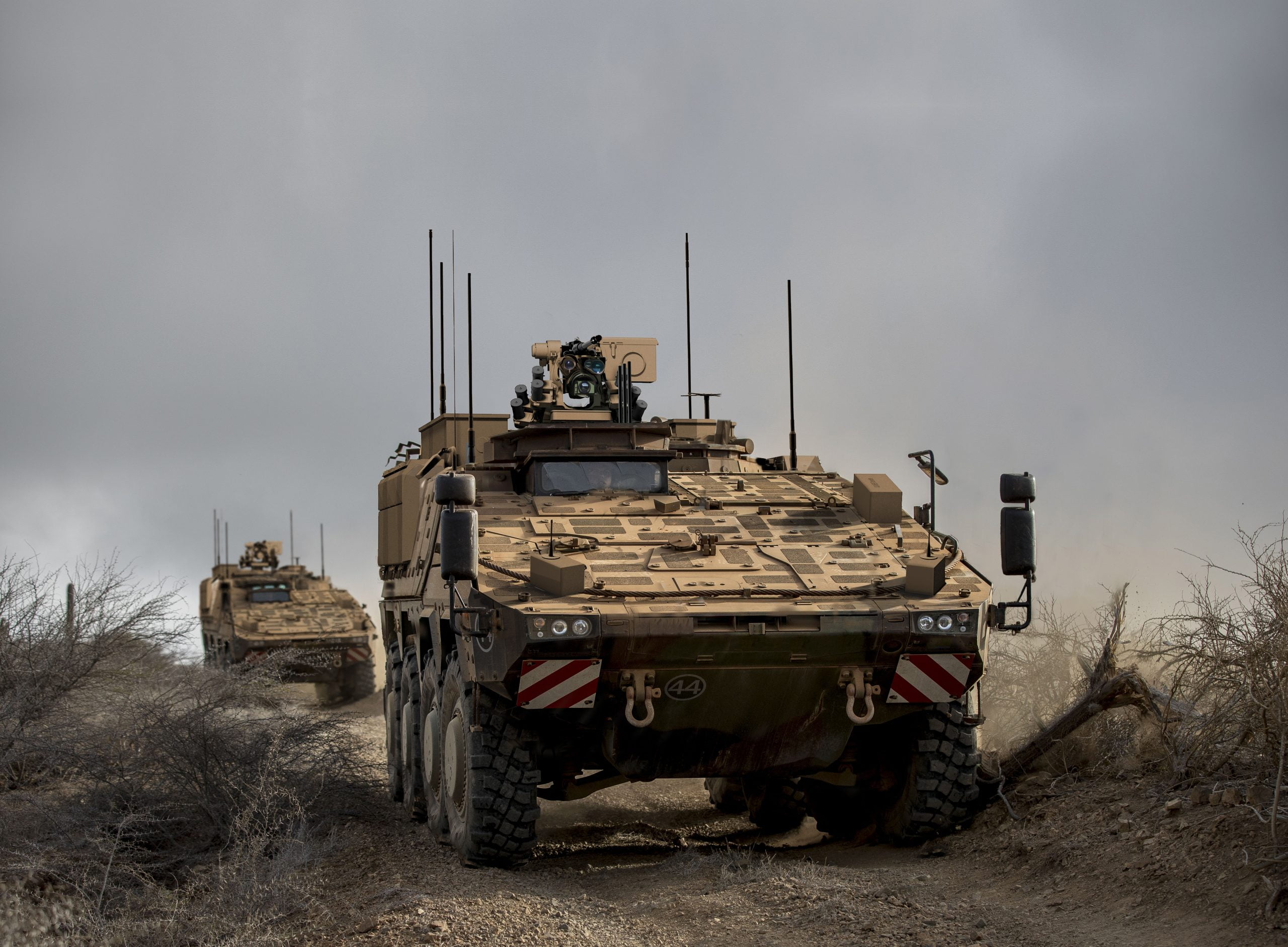 Contracts signed for first UK manufacture of MoD’s Boxers
