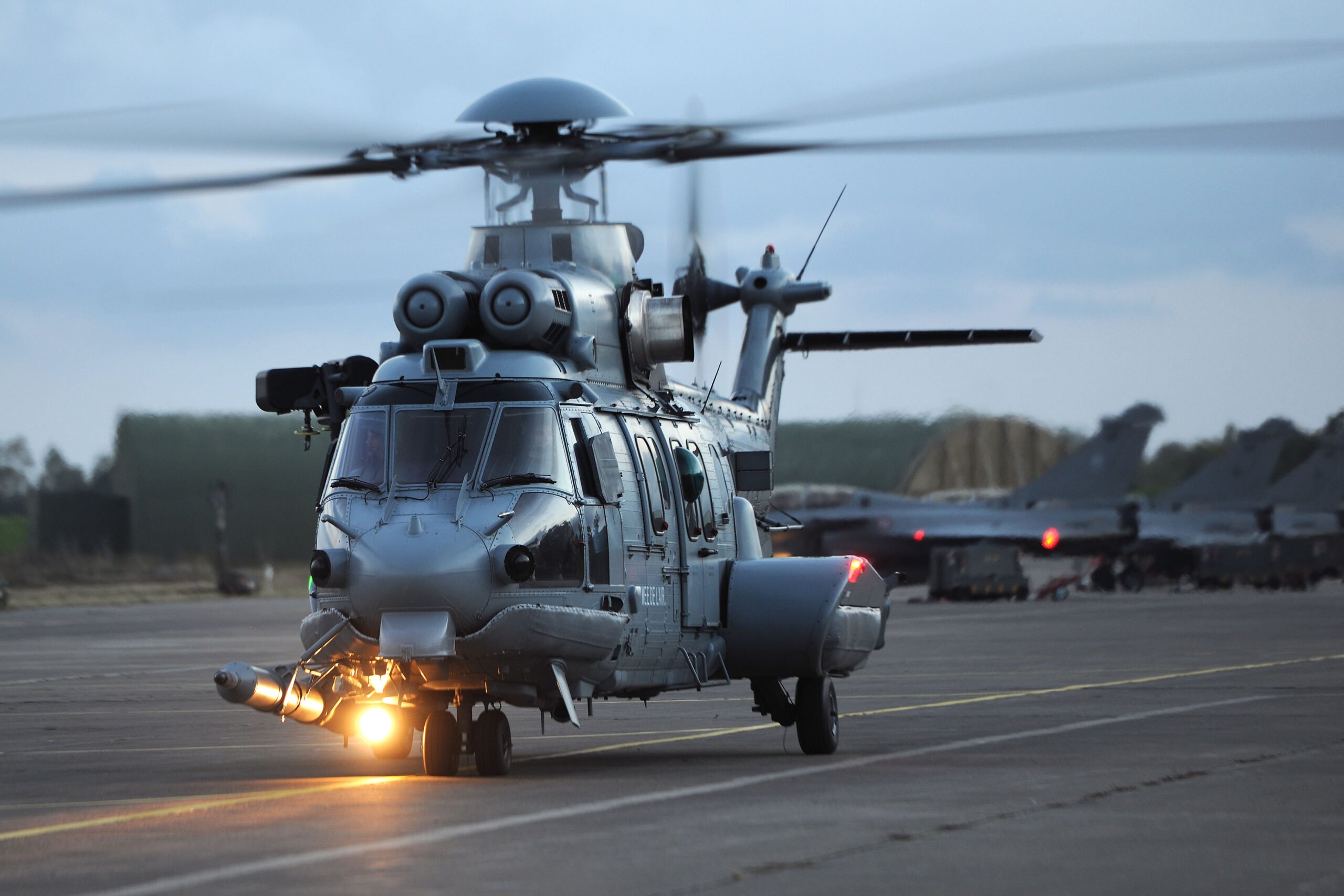 France orders H225Ms and VSR700 prototype