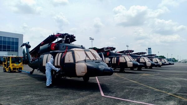 PZL Mielec delivers five S-70i Black Hawks to Philippine Air Force