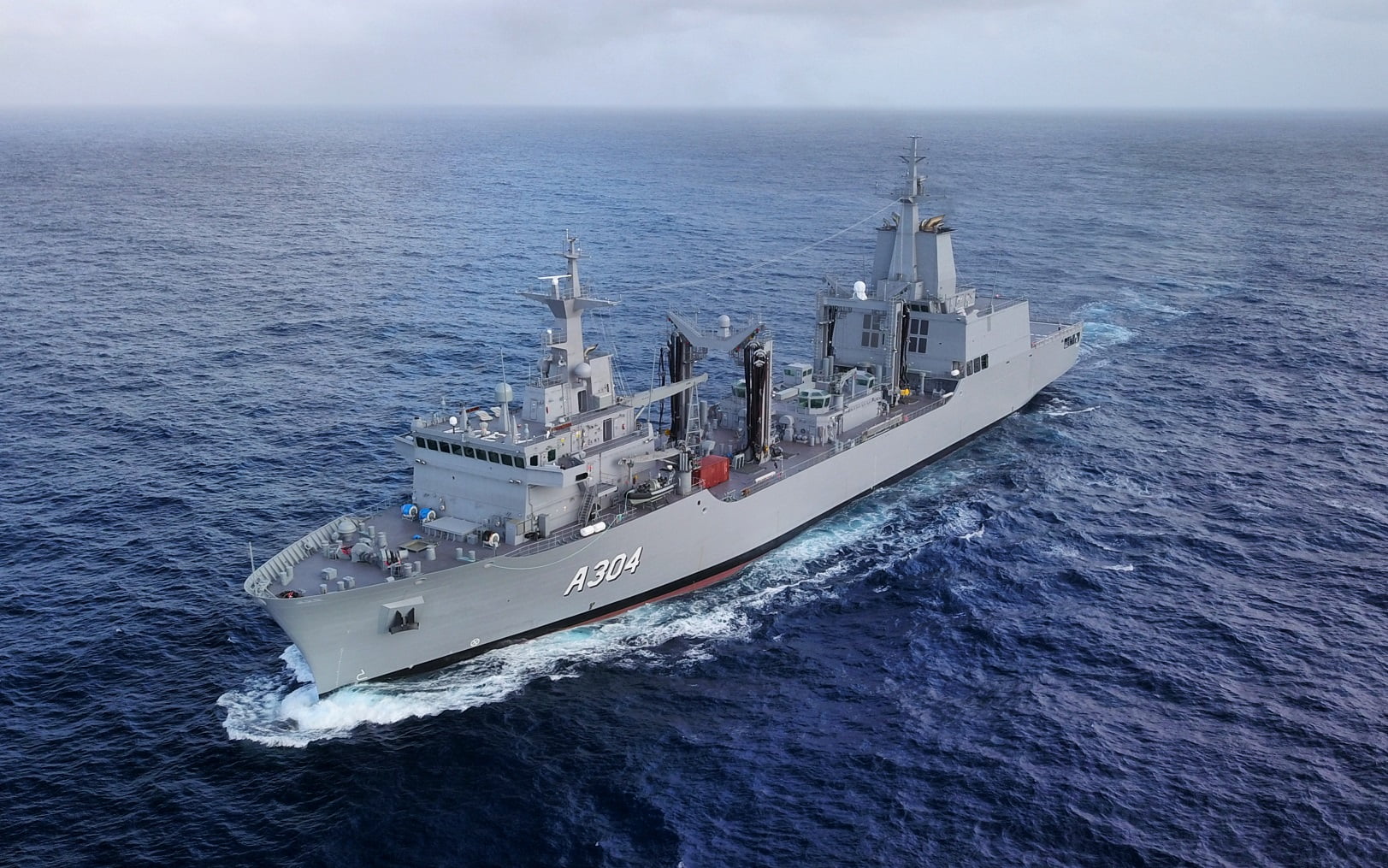 Australia’s Defence accepts second AOR