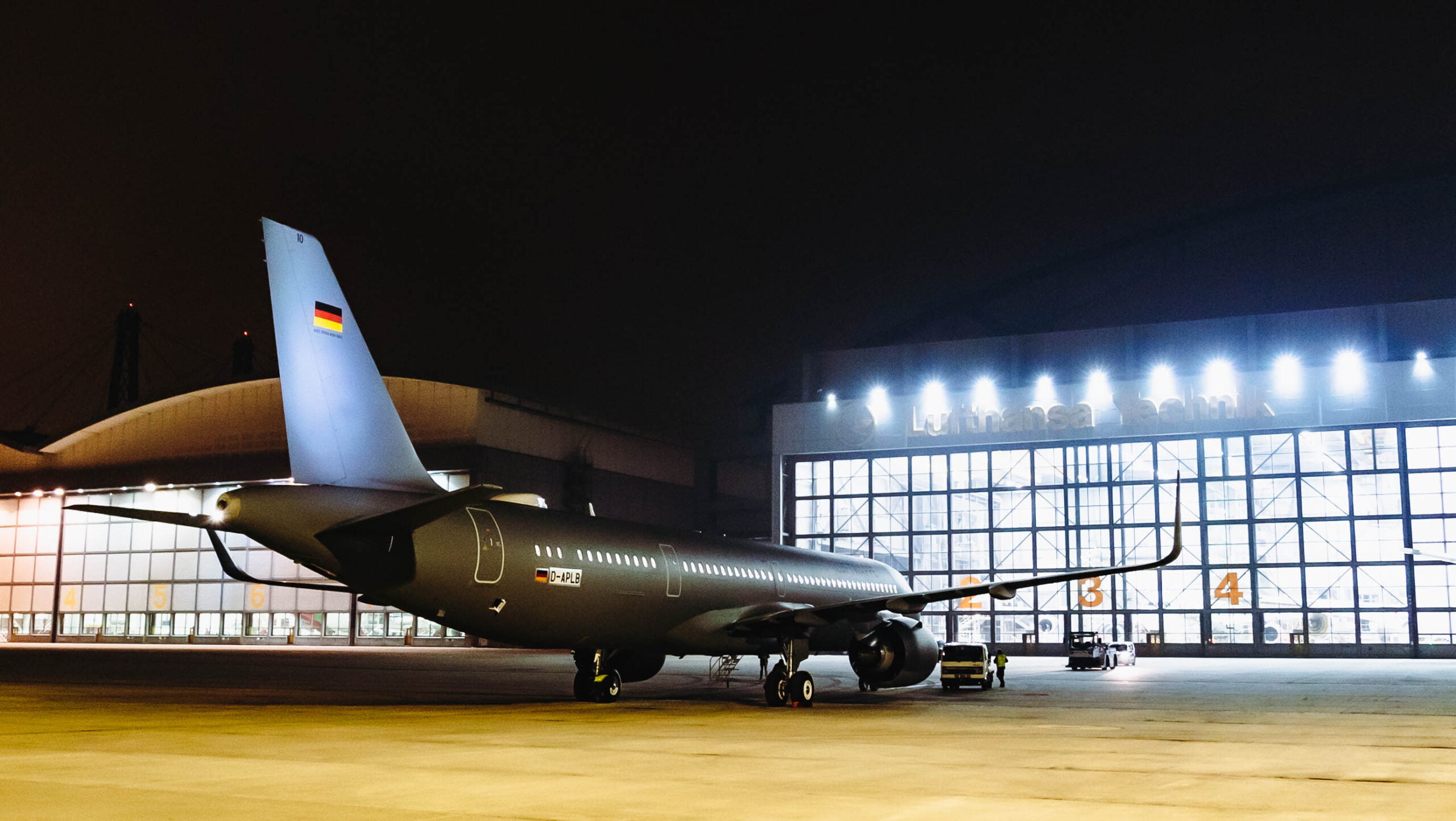 First Airbus A321neoLR for German Air Force arrives at Lufthansa Technik