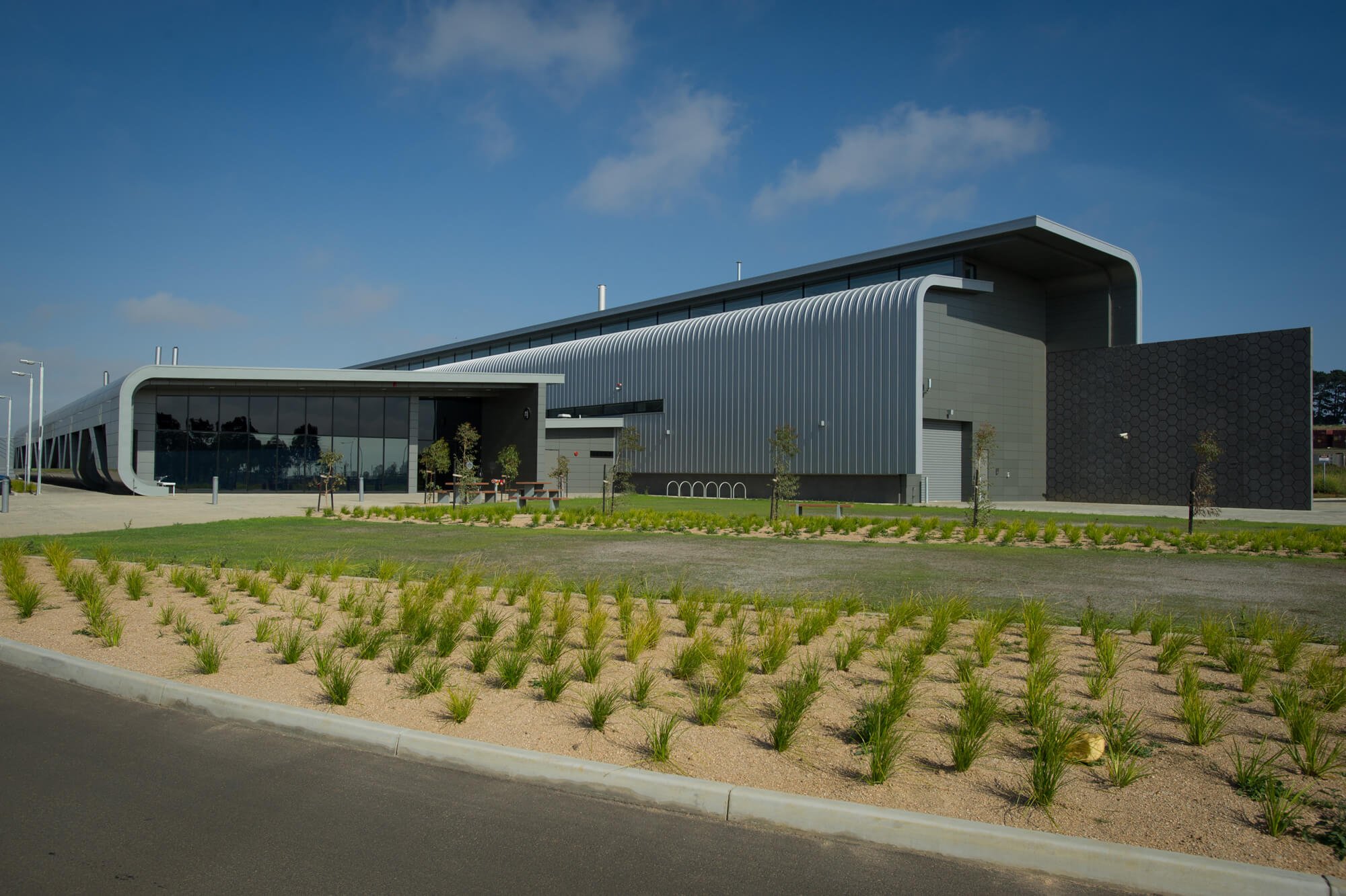 Thales Australia to develop new carbon fibres for overwrapped gun barrels