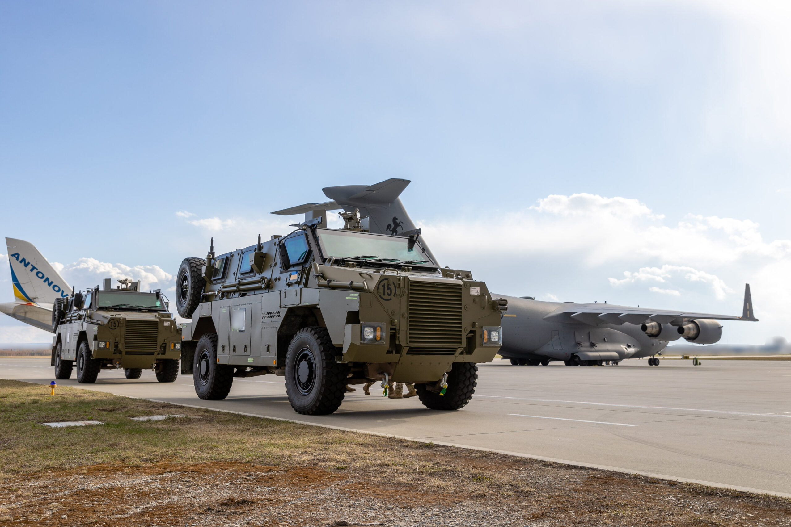 Mine-resistant Australian Bushmasters to aid Ukraine