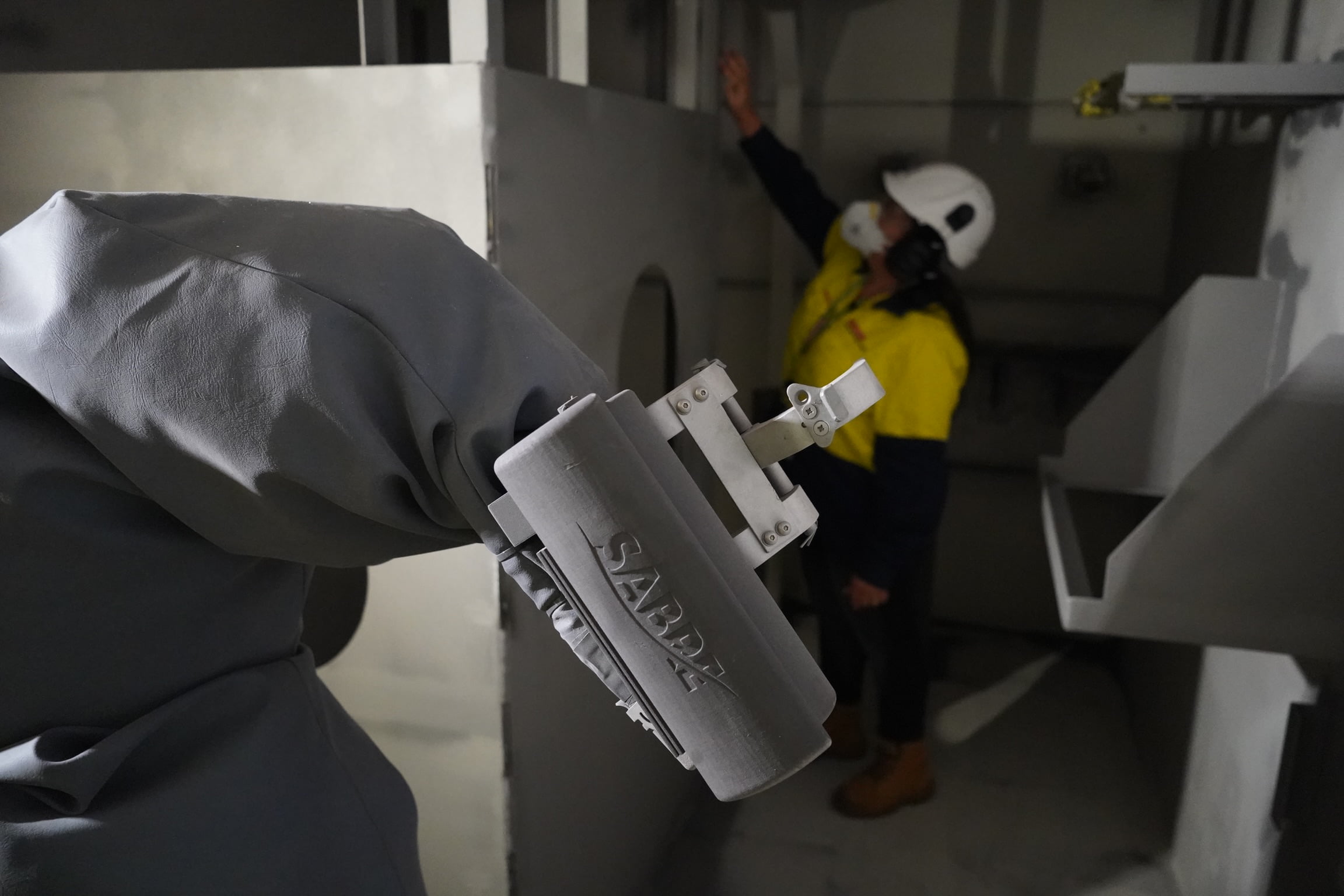 Robotic blast technologies impress shipbuilders