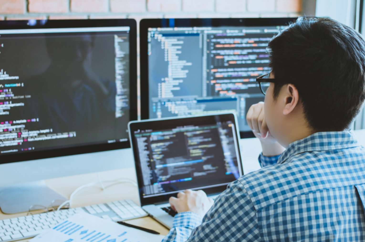 Defence signs deals for AI research projects