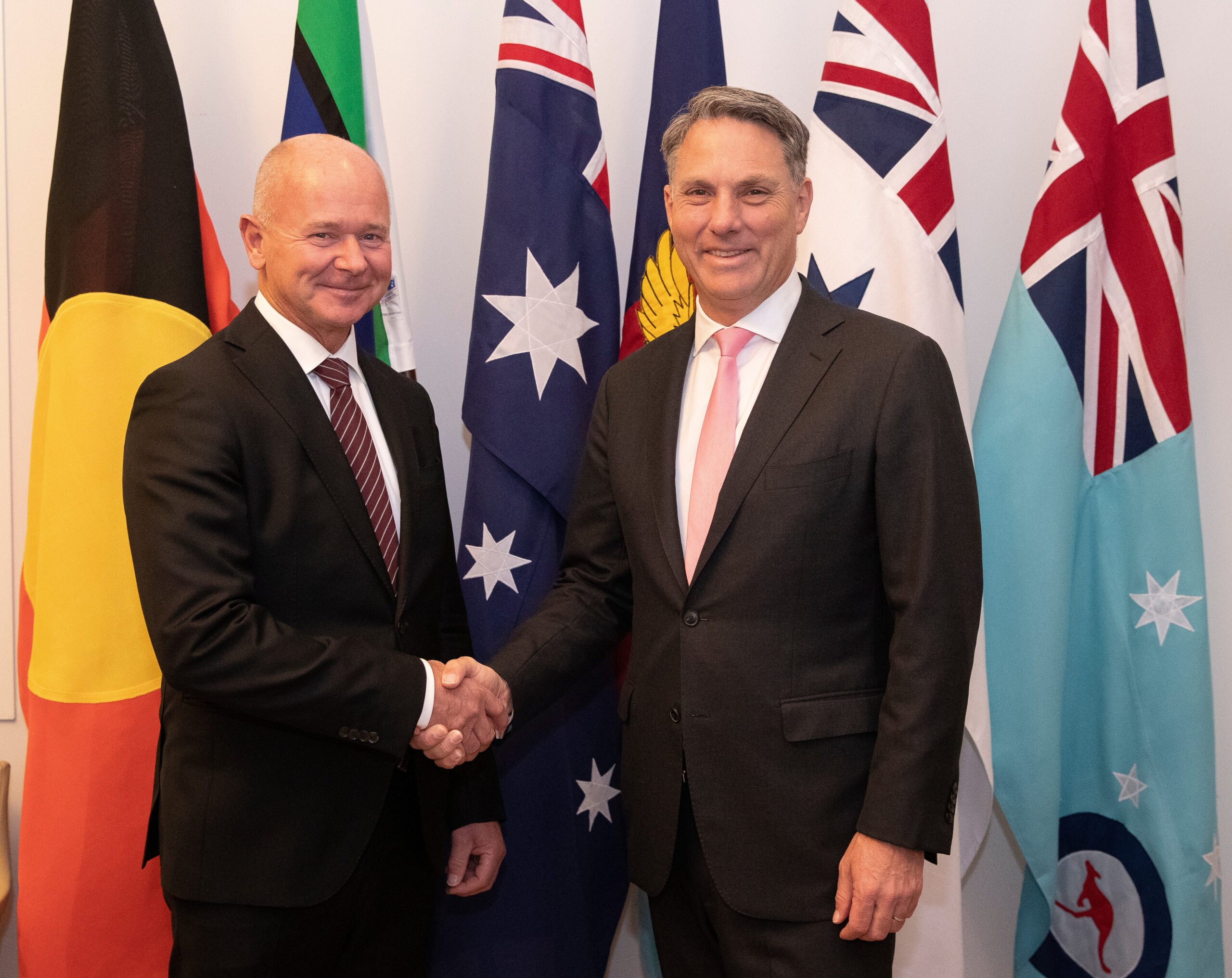 Saab signs EPA deal with Royal Australian Navy