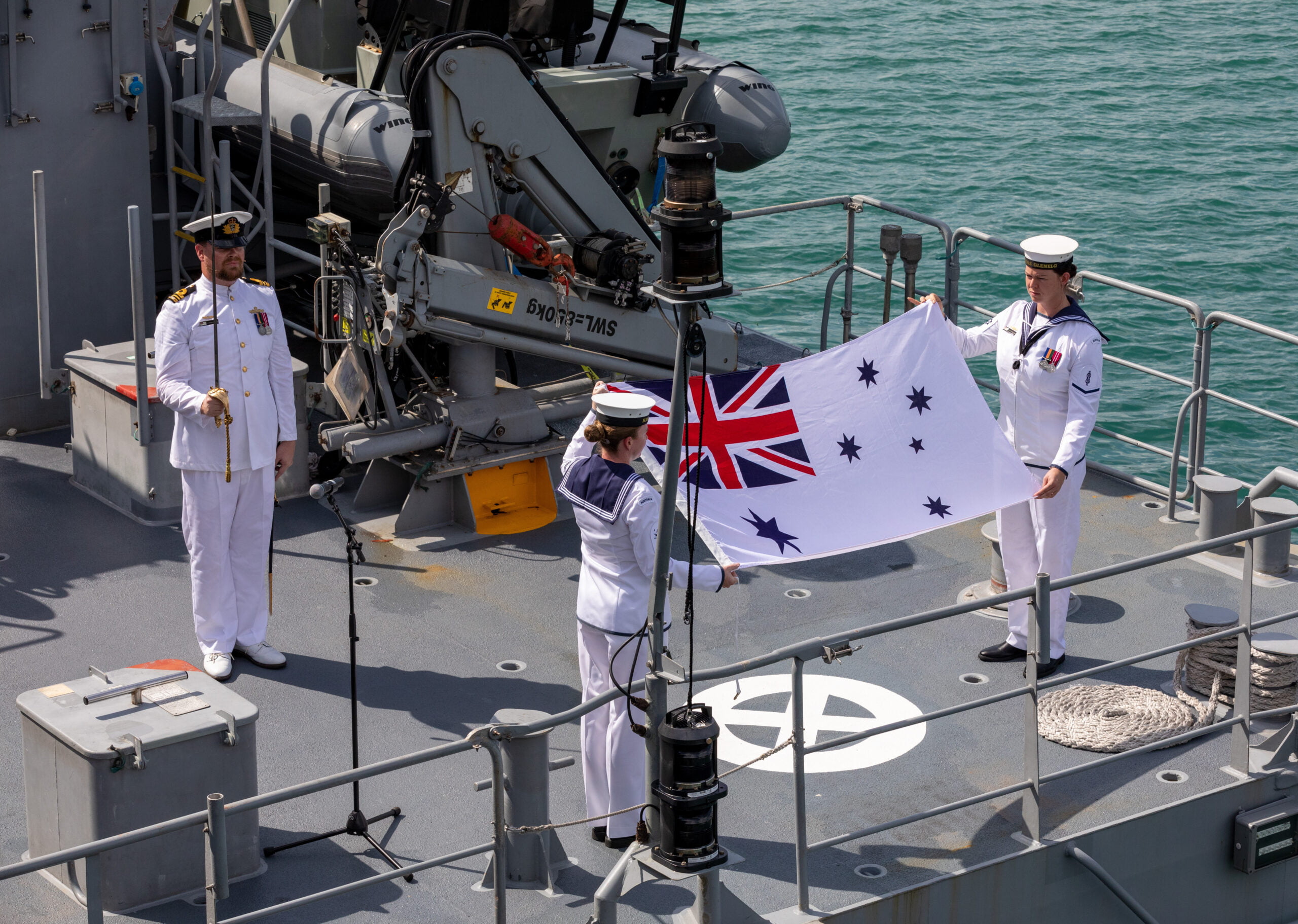 RAN decommissions HMAS Glenelg