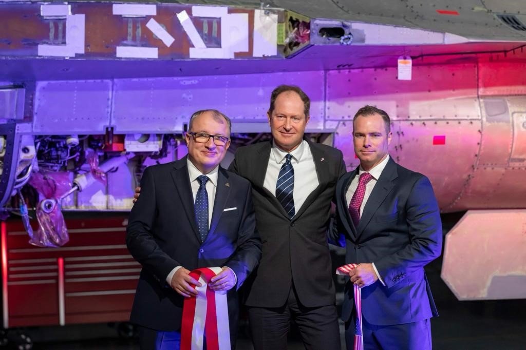 AAR and WZL-2 celebrate support of USAFE F-16 fleet