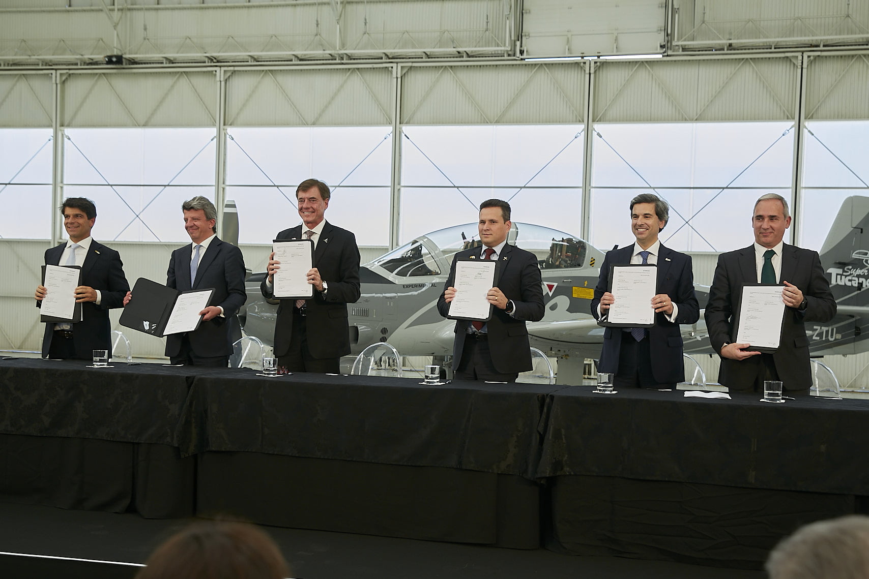 Embraer signs MOU with Portuguese defence industry