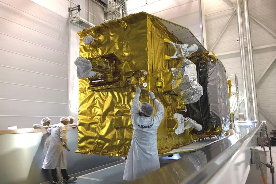 Arabsat Badr-8 successfully launched