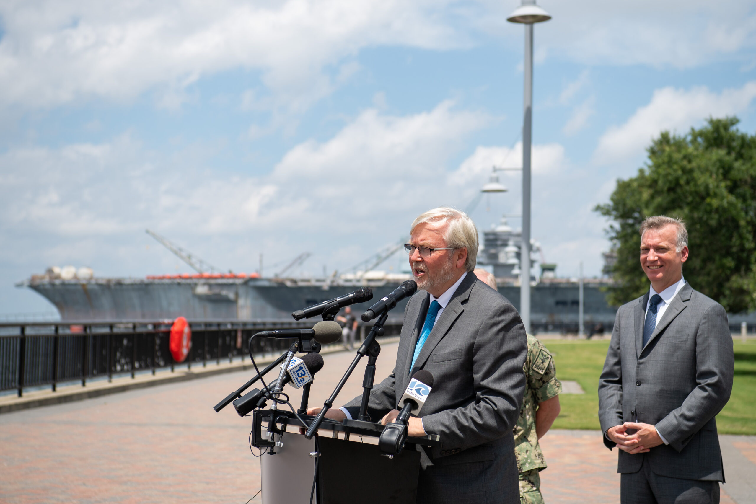 HII Hosts Australian Ambassador and Senator Kaine at Newport News Shipbuilding