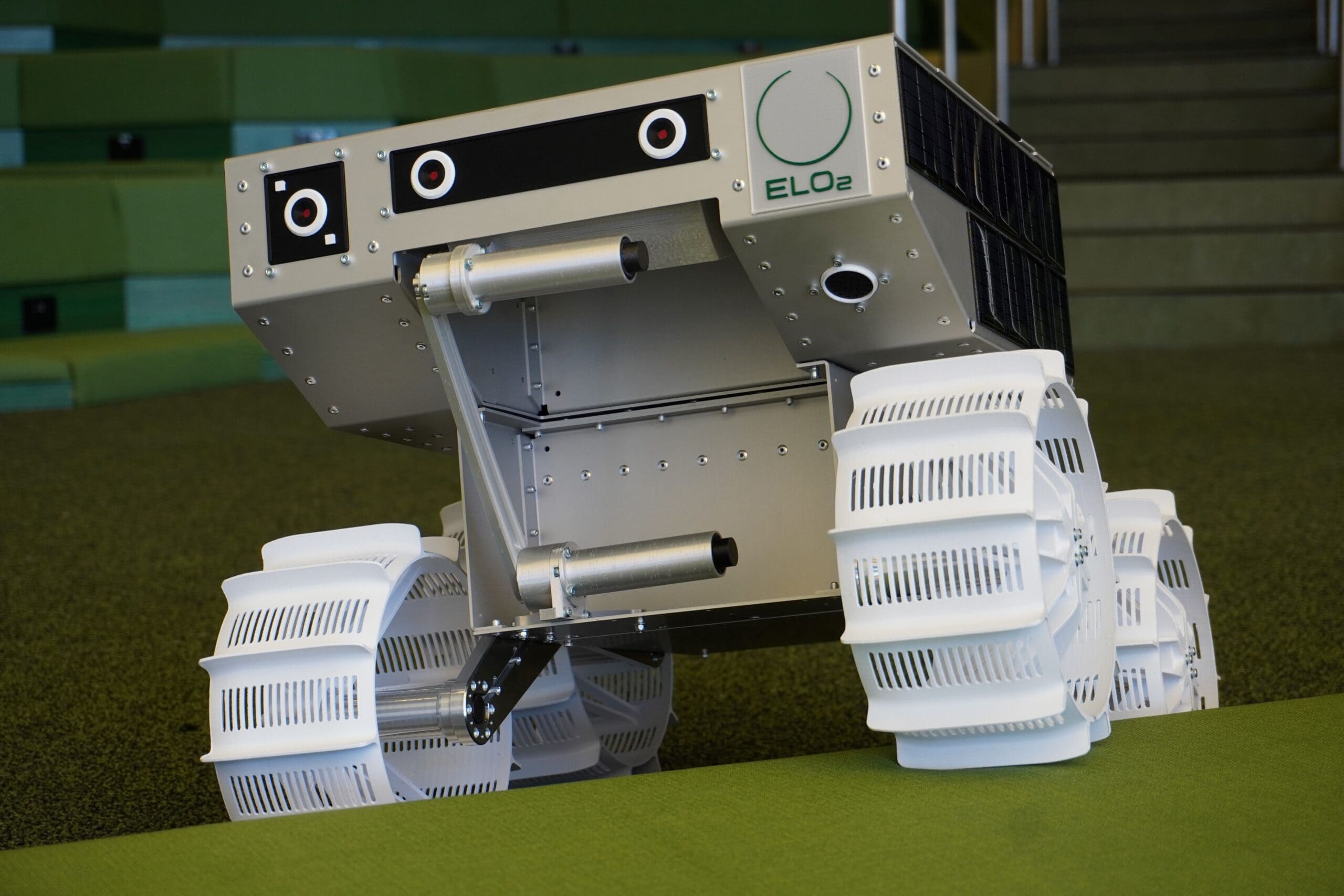 Australia’s ELO2 consortium unveils first Moon rover