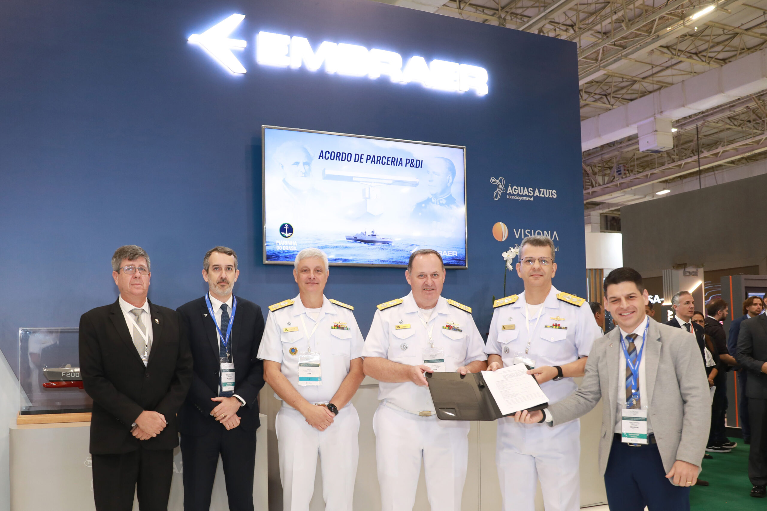 Brazilian Navy, Embraer sign ‘innovation’ agreement