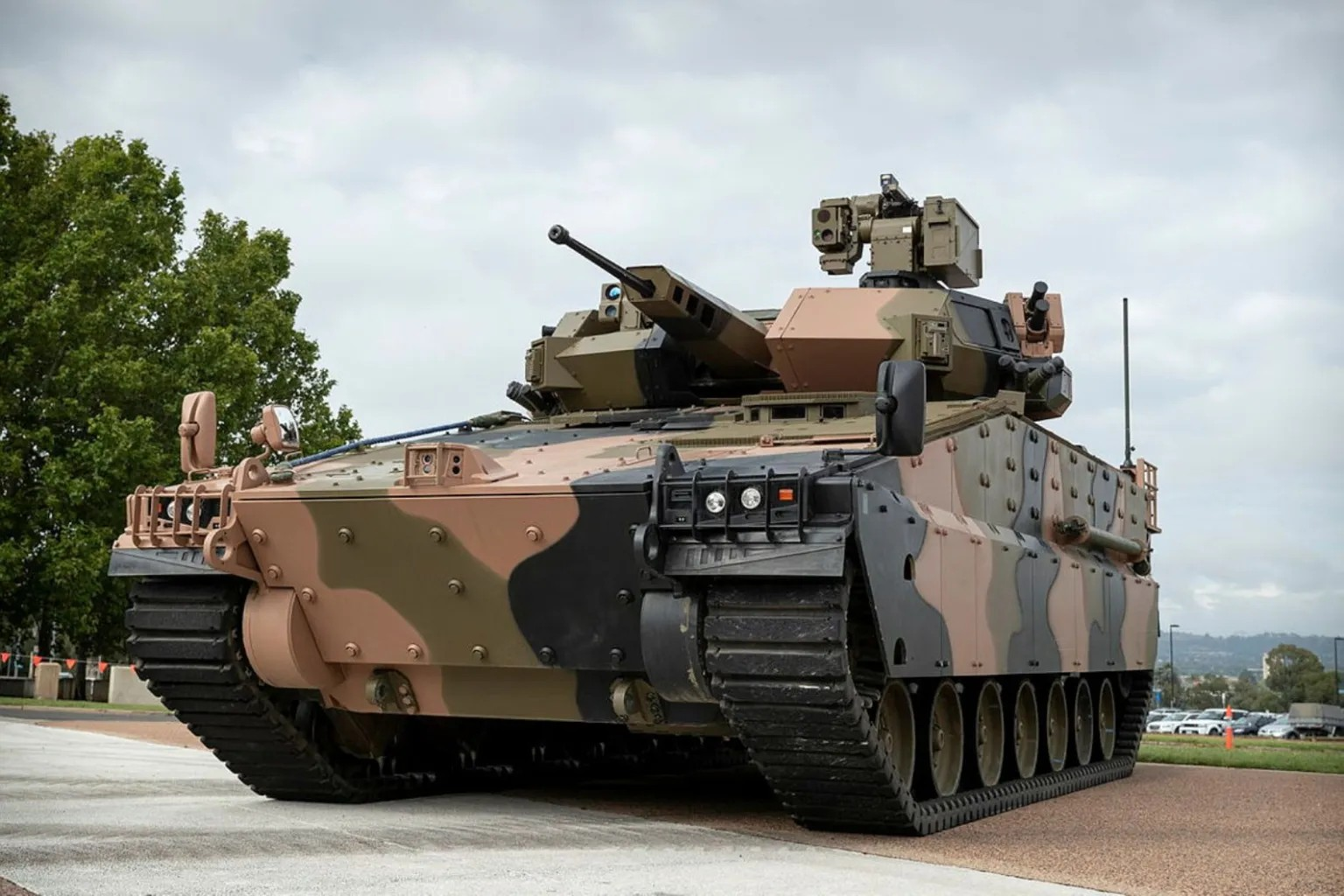 Northrop Grumman, Hanwha partner on Redback chain gun integration
