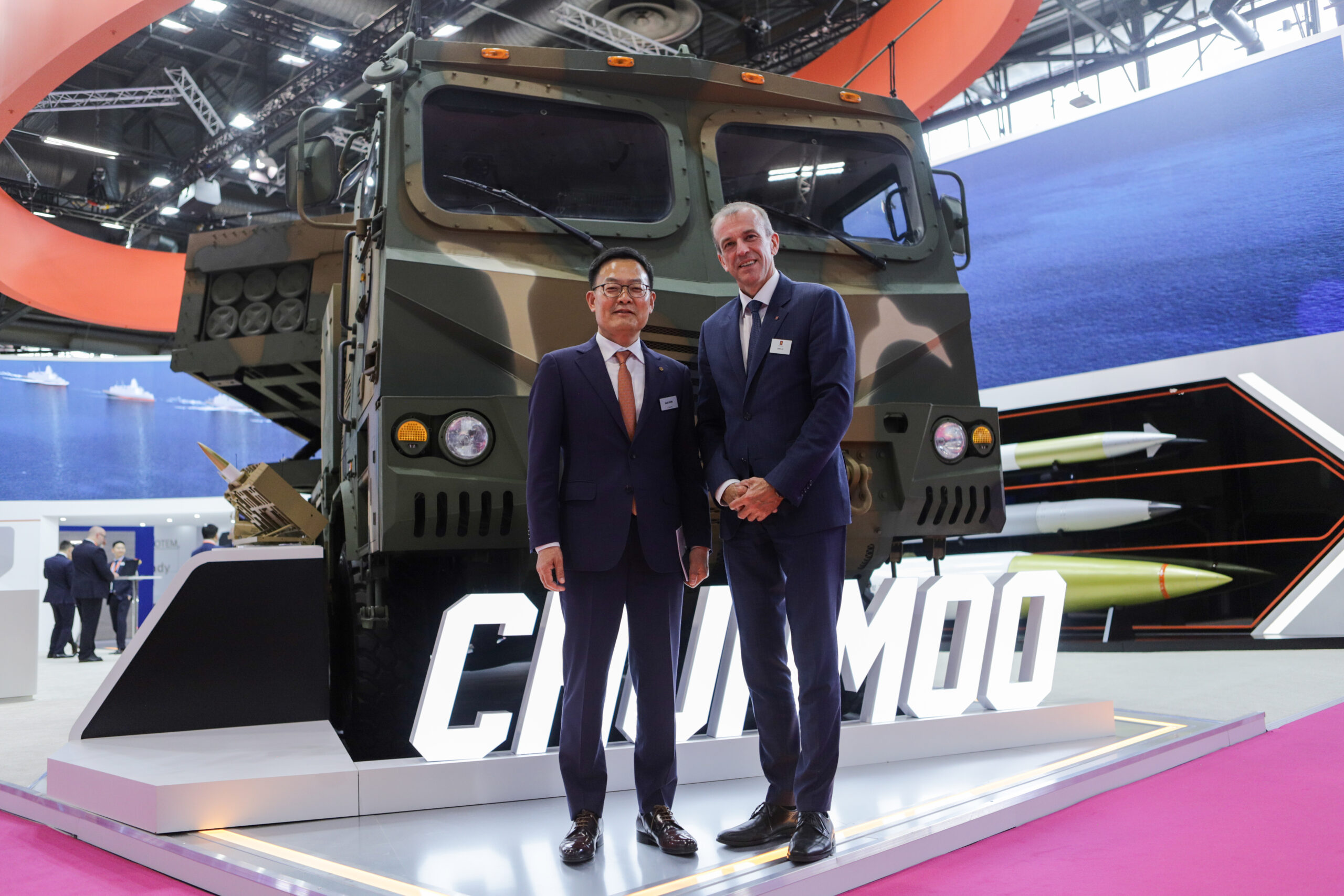 KONGSBERG, Hanwha sign MoU on land systems