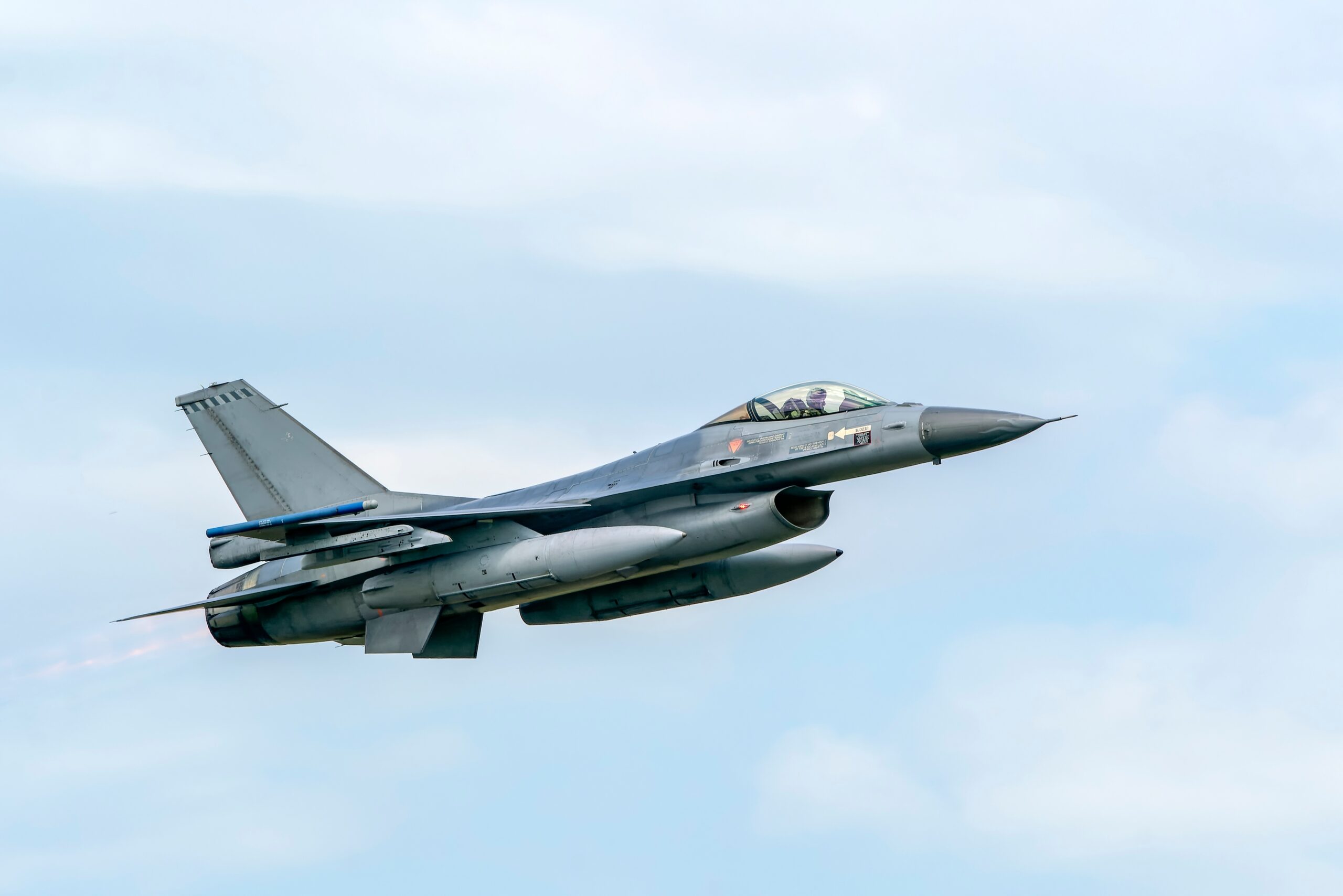 Survitec F-16 AFE programme approved