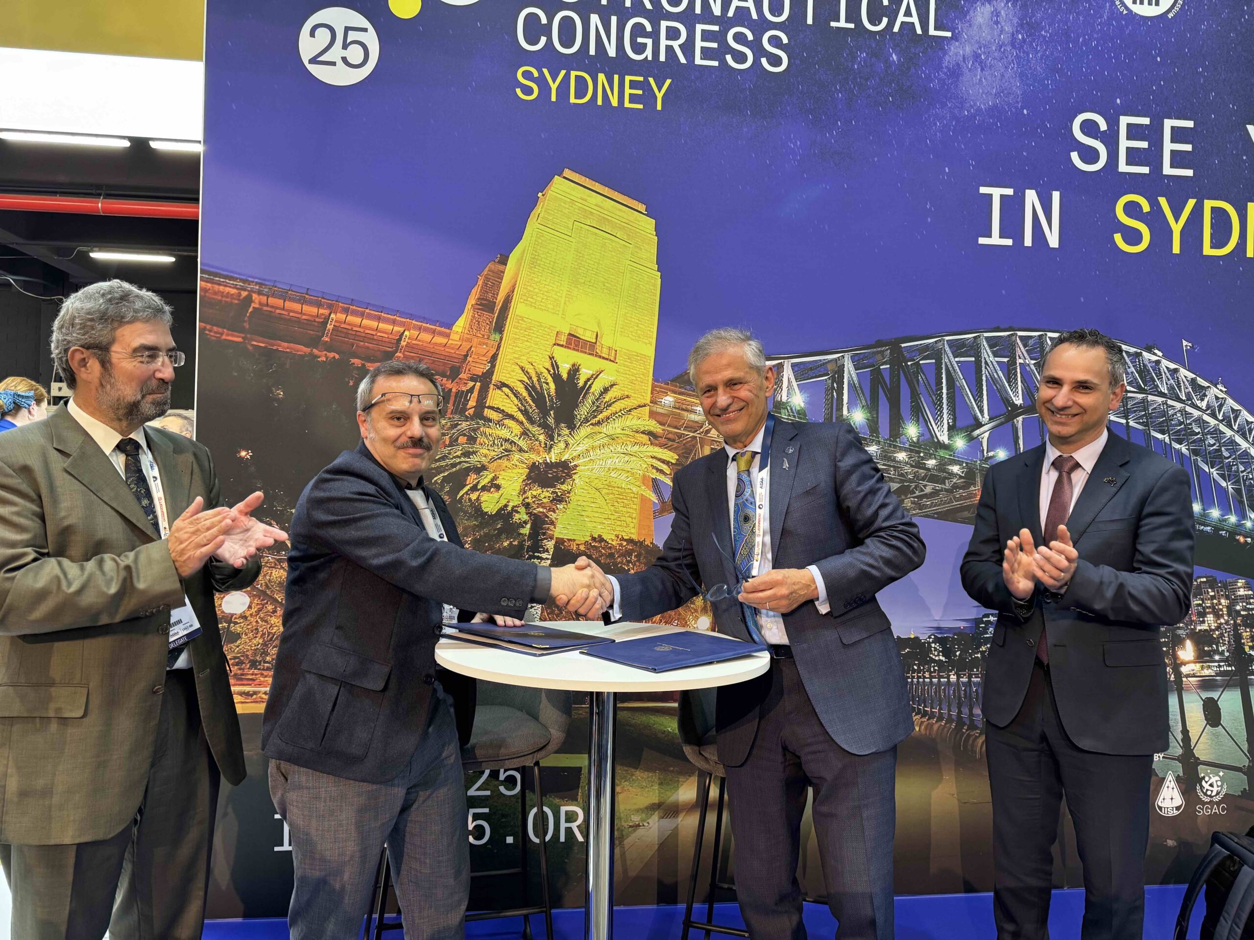 SmartSat CRC signs deal with Hellenic Space Centre