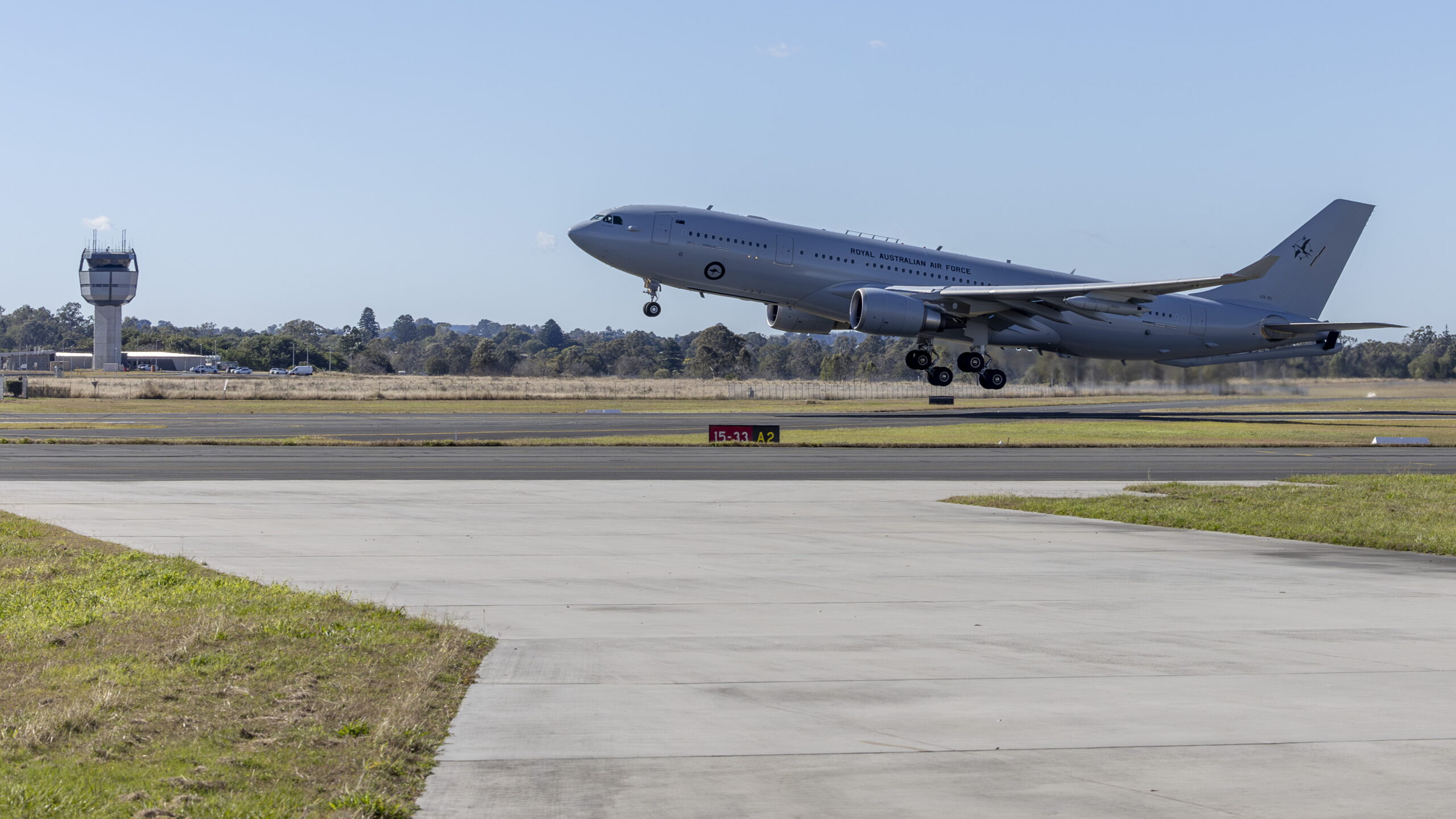 Australia, India sign deal for aerial refuelling