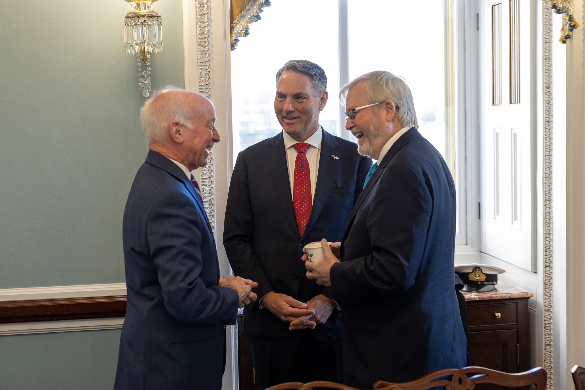 Marles meets US reps on subs