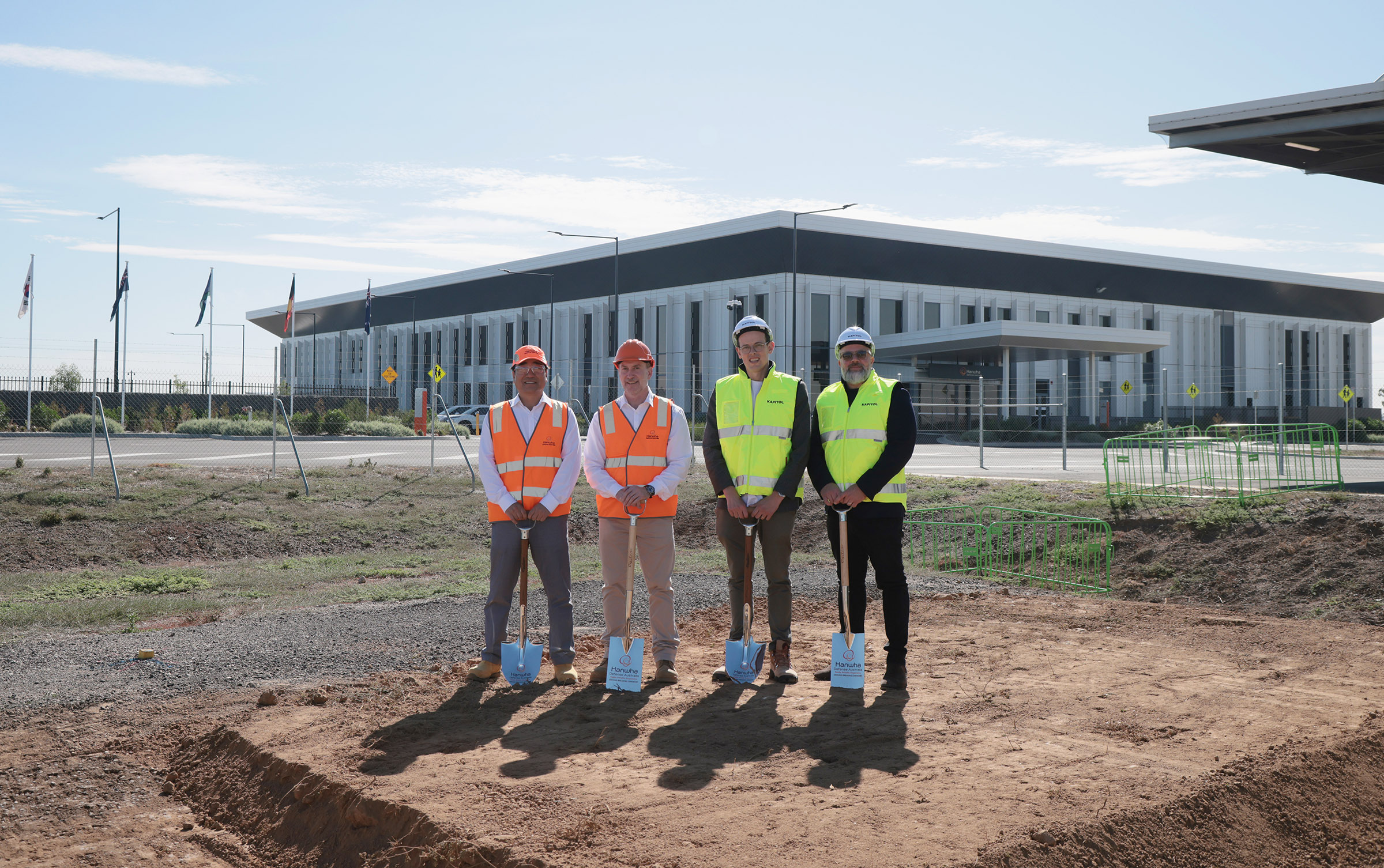 Hanwha Defence Australia signs construction contract with Kapitol