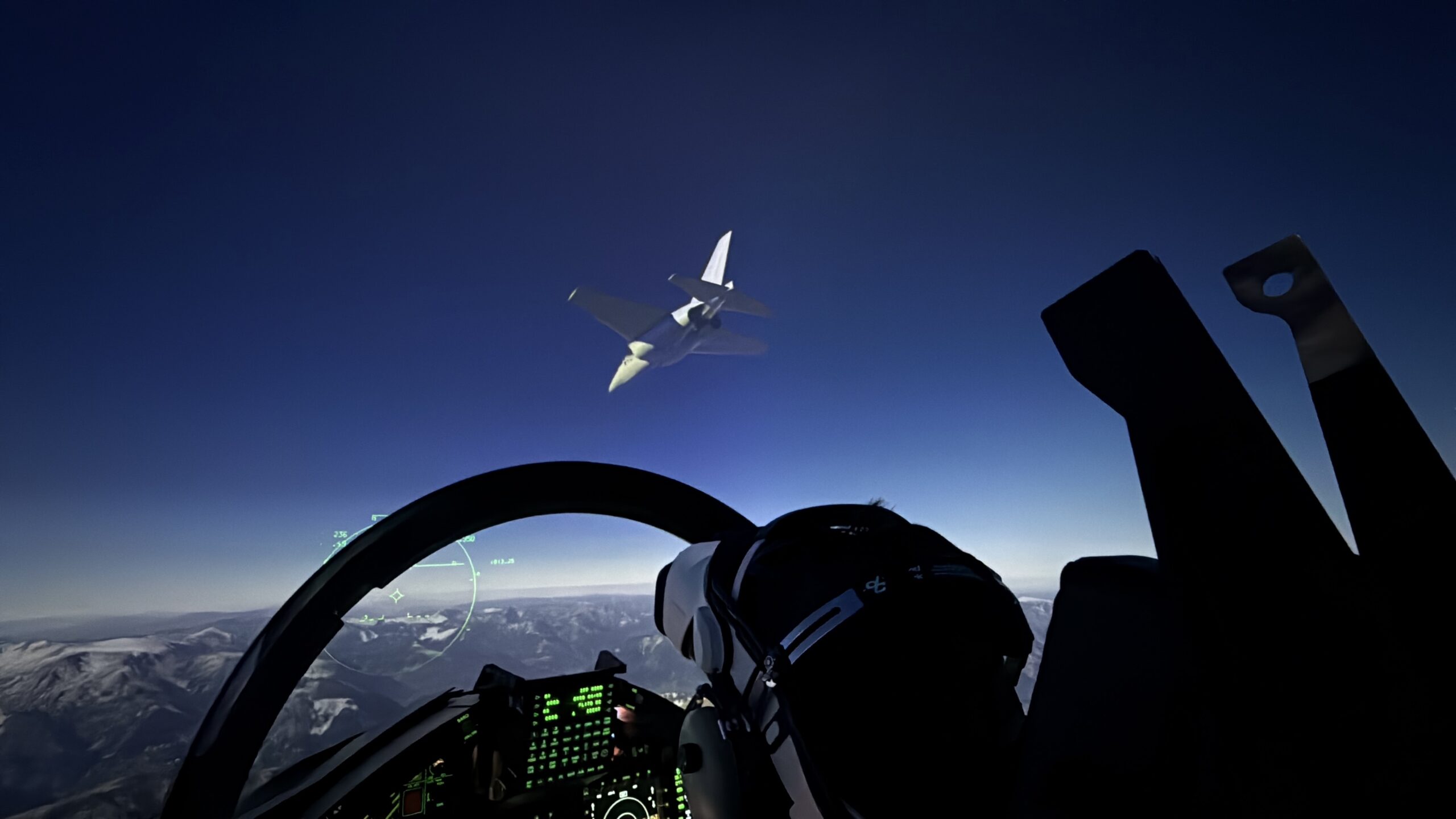 Leonardo adds capabilities to pilot training system
