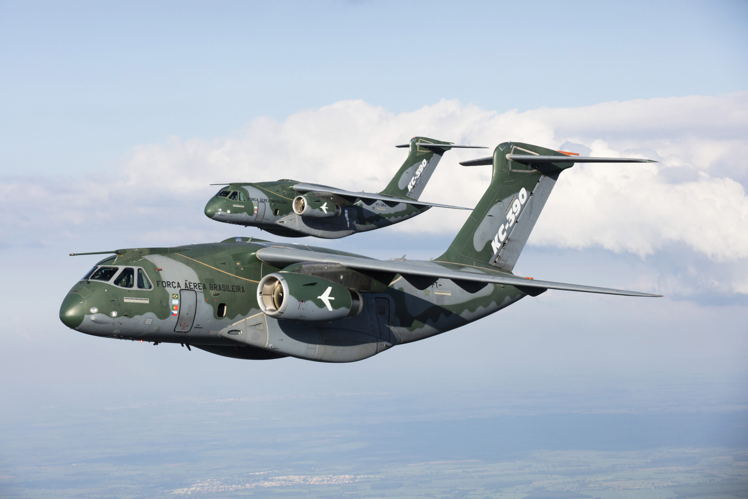 Embraer signs support agreements for KC-390s