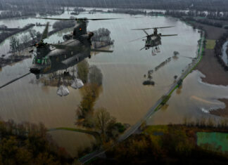 Boeing and Lufthansa Technik sign agreement for CH-47F Chinook sustainment 260722 PR Image German Airforce Chinook Disaster Relief FullHD Copyright Boeing