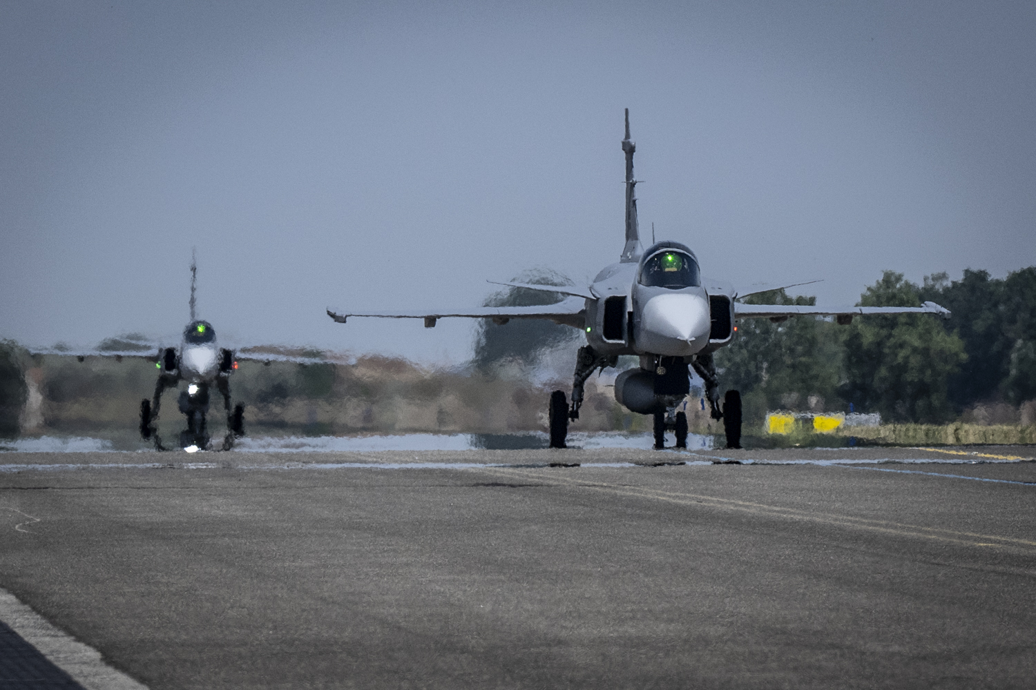 Saab delivers final Gripens to Hungary, signs Ukraine deal