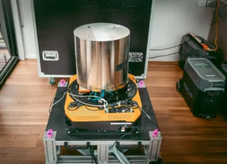 Q-CTRL demos maritime GPS-free quantum gravimetric navigation 6a90d10d5bea5472e5b2e645 6a8f8cd39a0327efa120b165 Q CTRL GravNav test system optimized