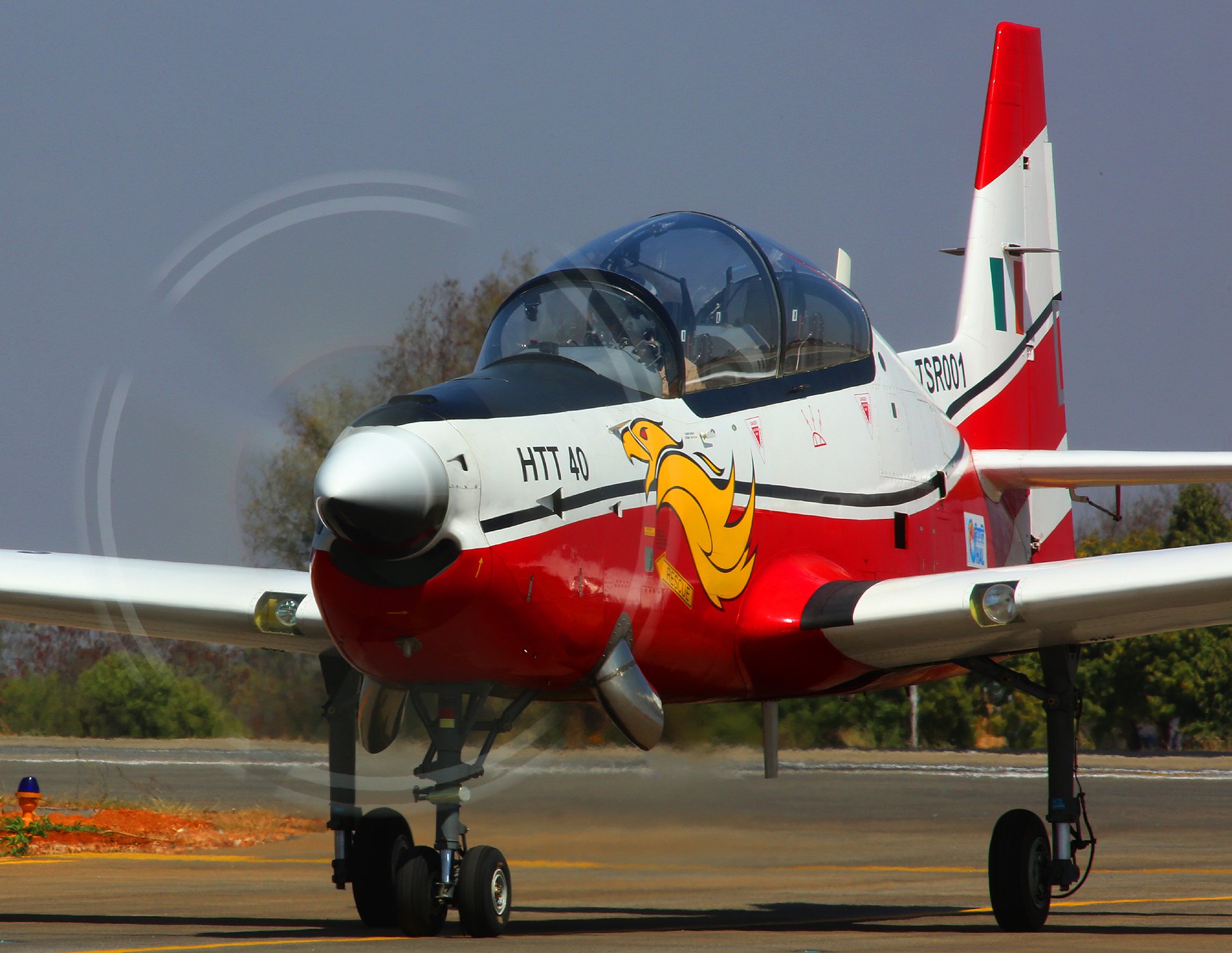 HTT-40 deliveries turn India’s pilot-training pipeline into a test of engine sovereignty